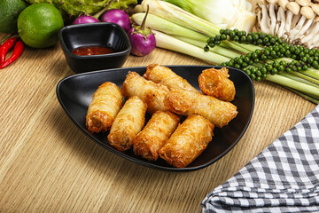 Vietnamese cuisine fried spring roll