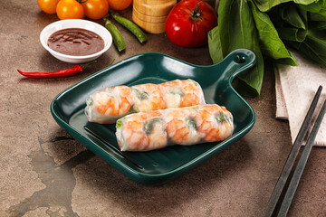 Vietnamese spring roll with prawn