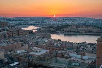 Fototapeta premium Panoramic Rooftop View of Valletta, Malta