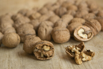 walnut kernels with walnuts in shell