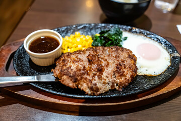 ハンバーグステーキ