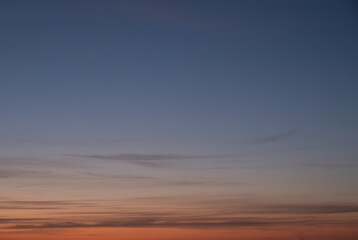 濃紺の夕空（横位置）