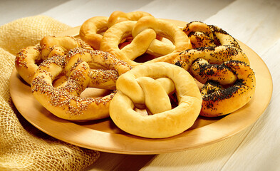prato com pretzel caseiro