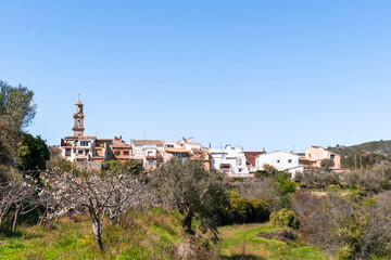 Obraz premium a view of a town on a hillside .La vall de gallinera, Alicante, Spain