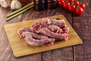 Raw chicken neck for cooking