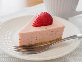 苺のレアチーズケーキ