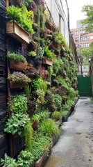 Obraz premium Vertical Garden Display with Lush Green Foliage and Urban Backdrop