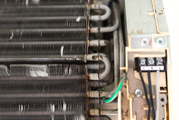 Cleaning air conditioner by water for clean a dust