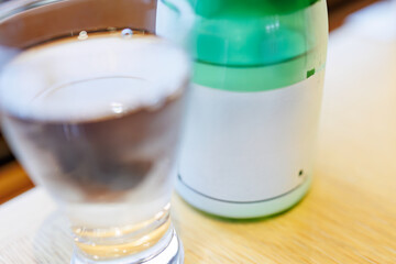 醸造所の職員が使用する社員食堂で日替わりランチを食す。
日本を代表する銘柄米、南魚沼産コシヒカリが最高に美味しい。
もちろん日本酒もリーズナブルに楽しめる。
八海山で有名な八海醸造のテーマパーク。
新潟県南魚沼市魚沼の里 - 2024年11月30日
