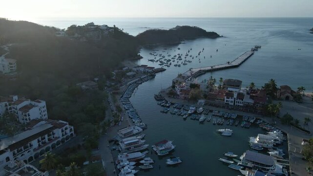 Mar pacifico, Huatulco orilla del mar