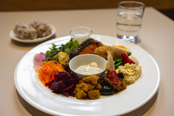 飲食店のプレート料理