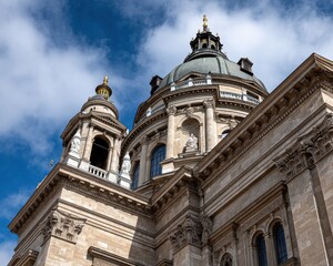 Fototapeta premium Exterior view of the Dome, highlighting its majestic structure - landmark religion destination facade