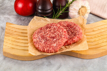 Raw round beef cutlet minced meat