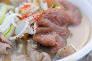 宮ヶ瀬湖畔の食堂で購入した美味しいイノシシのもつ煮と缶ビール

神奈川県清川村、早戸川林道-2025年
