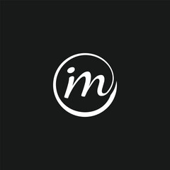 Letter IM circle handwritten
