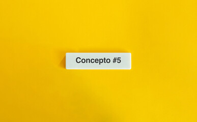 Concept (Concepto) #5 Text and Banner.	