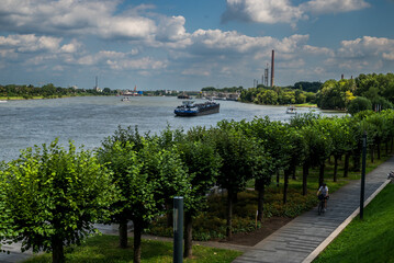 Rhein bei K&ouml;ln-Wesseling