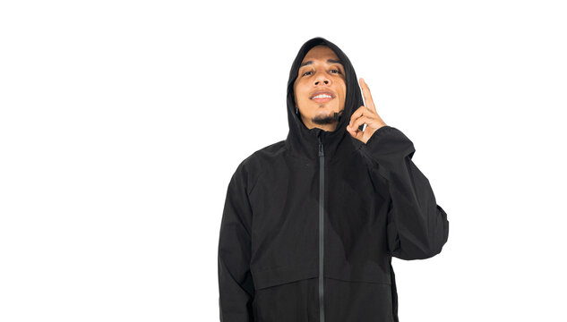 Hombre guapo de mediana edad posando con sudadera negra, concepto de moda, aislado sobre fondo transparente - foto de stock 