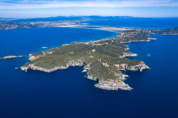 Aerial view of the Coastline and the Sentier du Litoral at the Presqu'ile de Giens (Giens peninsula) on the French Riviera beside Porquerolles and Hyères
