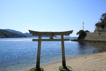 愛媛県八幡浜市　舌間厳島神社　海の鳥居