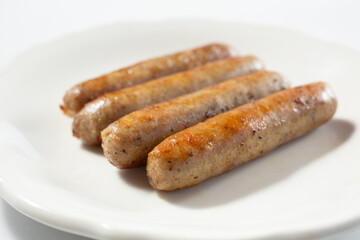 A closeup view of some sausage links.