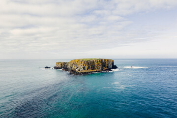 Sheep Island from Above – Tranquil Waters and Dramatic Cliffs on the Causeway Coast