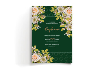 Obraz premium WEDDING INVITATION FRAME WITH FLOWER DECORATIONS AND FRESH LEAVES