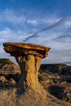 Caprock formation in the badlands of Makoshika State Park in Glendive, Montana, USA.