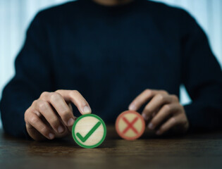 Fototapeta premium yes or no symbol and checkmark Alternative concepts, decision making, and true and false test questions. 