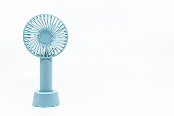 ハンディファン　携帯扇風機　ポータブル扇風機　卓上扇風機　白背景