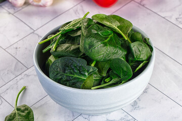 Raw fresh green spinach leaves