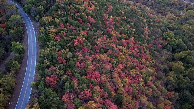Autumn Skies and Beautiful Landscapes In Branson, Missouri &ndash; 4K Aerial Drone Footage
