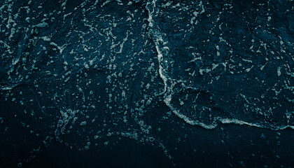 Dark water surface 