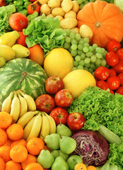 mesa com frutas, legumes e verduras