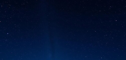 Vast, dark night sky brimming with stars, ideal for copy, background, dark