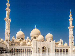Abu Dabi. Sheikh Zayed mosque on in Abu Dabi, UAE.