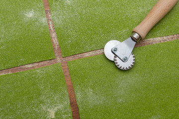 Laminas de pasta fresca para lasagna con masa de espinacas 