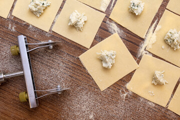 Preparaci&oacute;n artesanal de pastas frescas rellenas