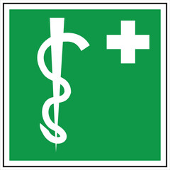 International first aid symbol featuring rod of asclepius and white cross on green background, indicating location of medical assistance