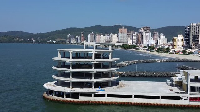 pier de  Itapema e porto belo em santa catarina Brazil Hard Rock Cafe e Molhe do Pereque 