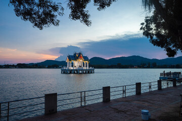 Naklejka premium Khao Tao Reservoir was built in 1962, the first royal project of the Royal Irrigation Department. Its most striking feature is the Thai pavilion in the middle of the water, Hua Hin, Prachuab Khirikhan