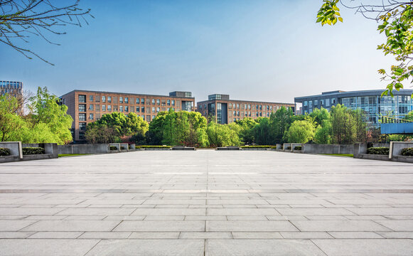 Serene Urban Park with Modern Architecture Surrounded by Lush Greenery