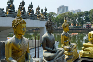 scenic buddhist temple in colombo
