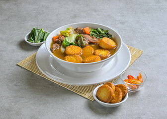 Chinese specialty food sapo tofu with meat and vegetables