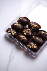 chocolate almond london cookies 