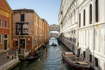 Obraz premium Authentic Italian Streets – Timeless Scenes of Everyday Life. Candid and atmospheric images of Italian streets capturing the charm, color, and character of everyday life.