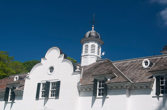 the mount horse barn in lenox massachusetts