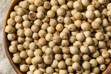 Raw Organic White Peppercorns