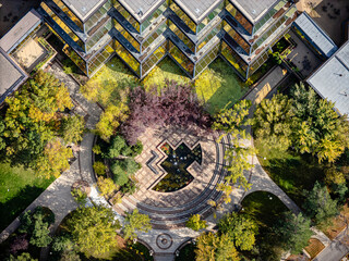 Fototapeta premium Large building with a courtyard in the middle