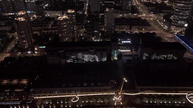 The light show held in Shanghai to celebrate the 35th anniversary of the development and opening-up of Shanghai's Pudong New Area.